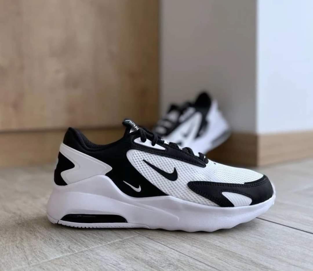 Nike Air Max Bolt