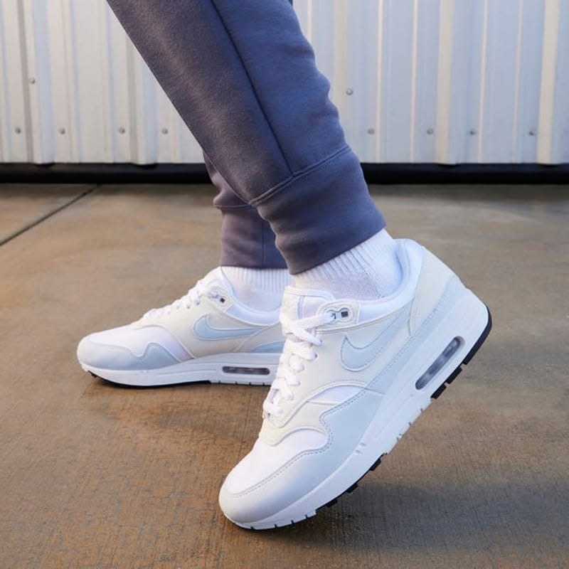 Nike Air Max 1 White Platinum