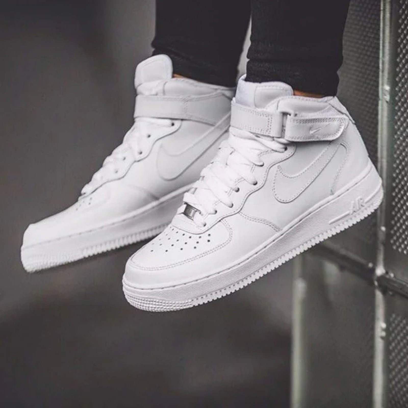 Nike Air Force 1 Mid Easyon