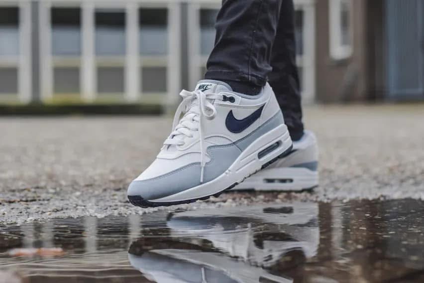 Nike Air Max 1 White-Grey Obsidian