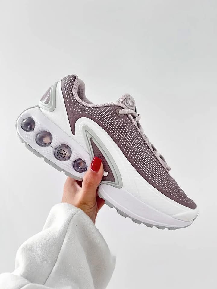 Nike Air Max DN Platinum