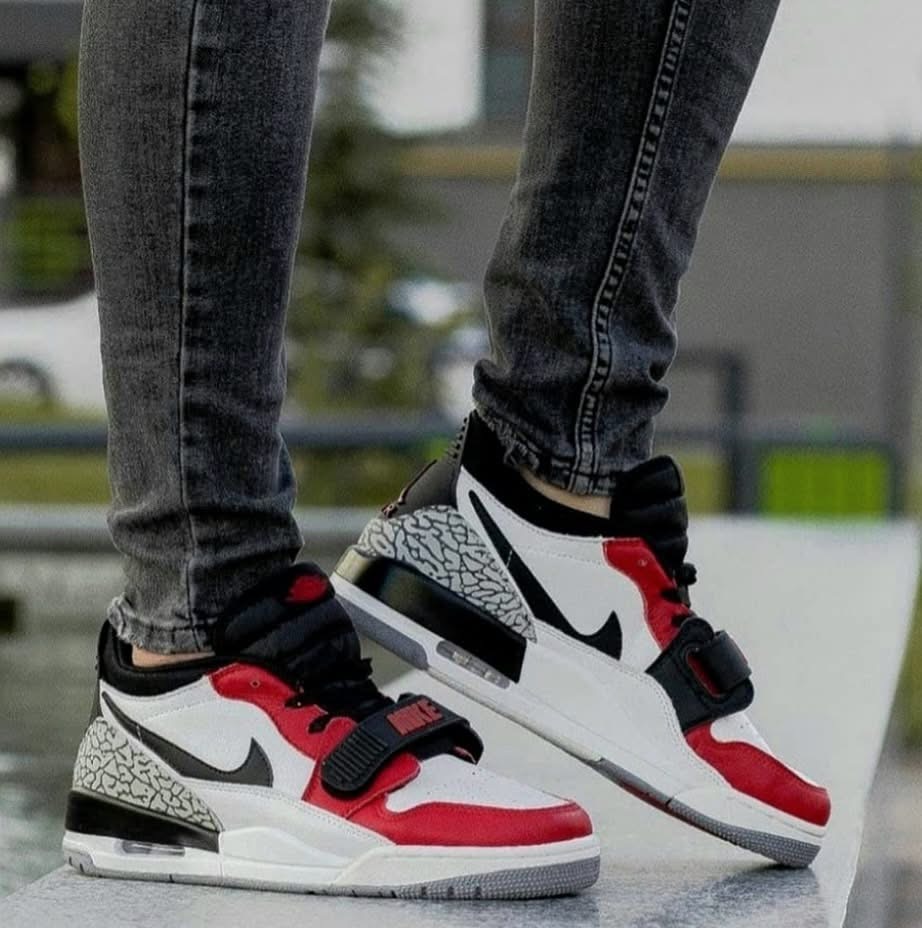 Nike Air Jordan Legacy 312 Varsity Red