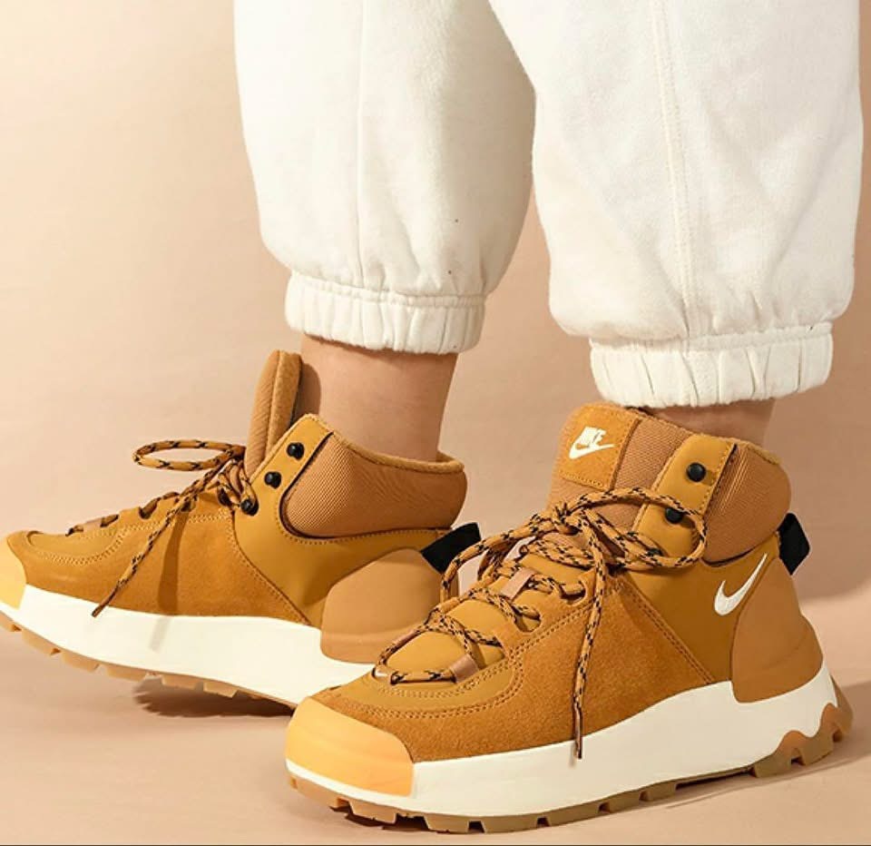 Nike City Classic Boots