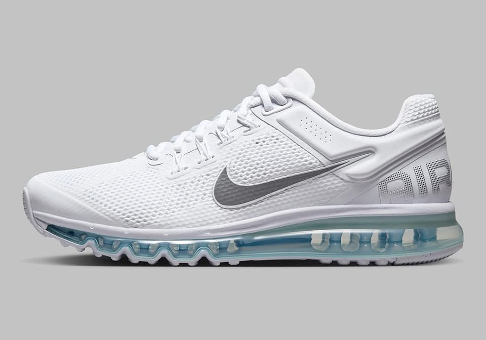 Nike Air Max 2013 Triple White