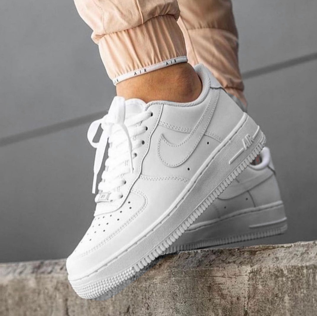 Nike Air Force 1 Low Triple White