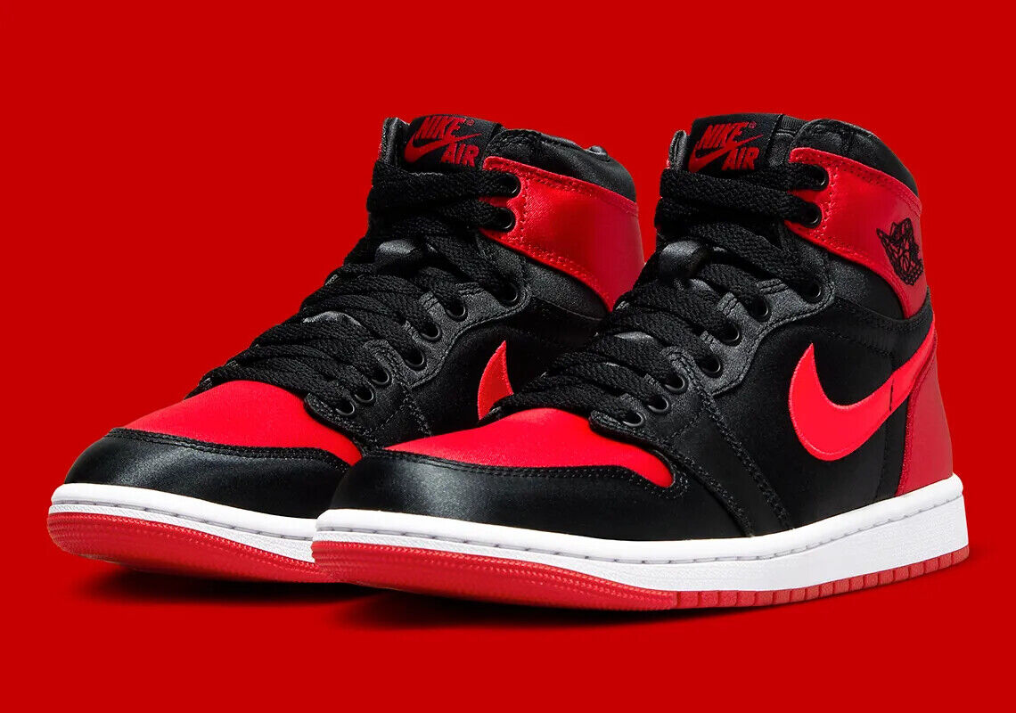Nike Air Jordan 1 Retro High OG Satin