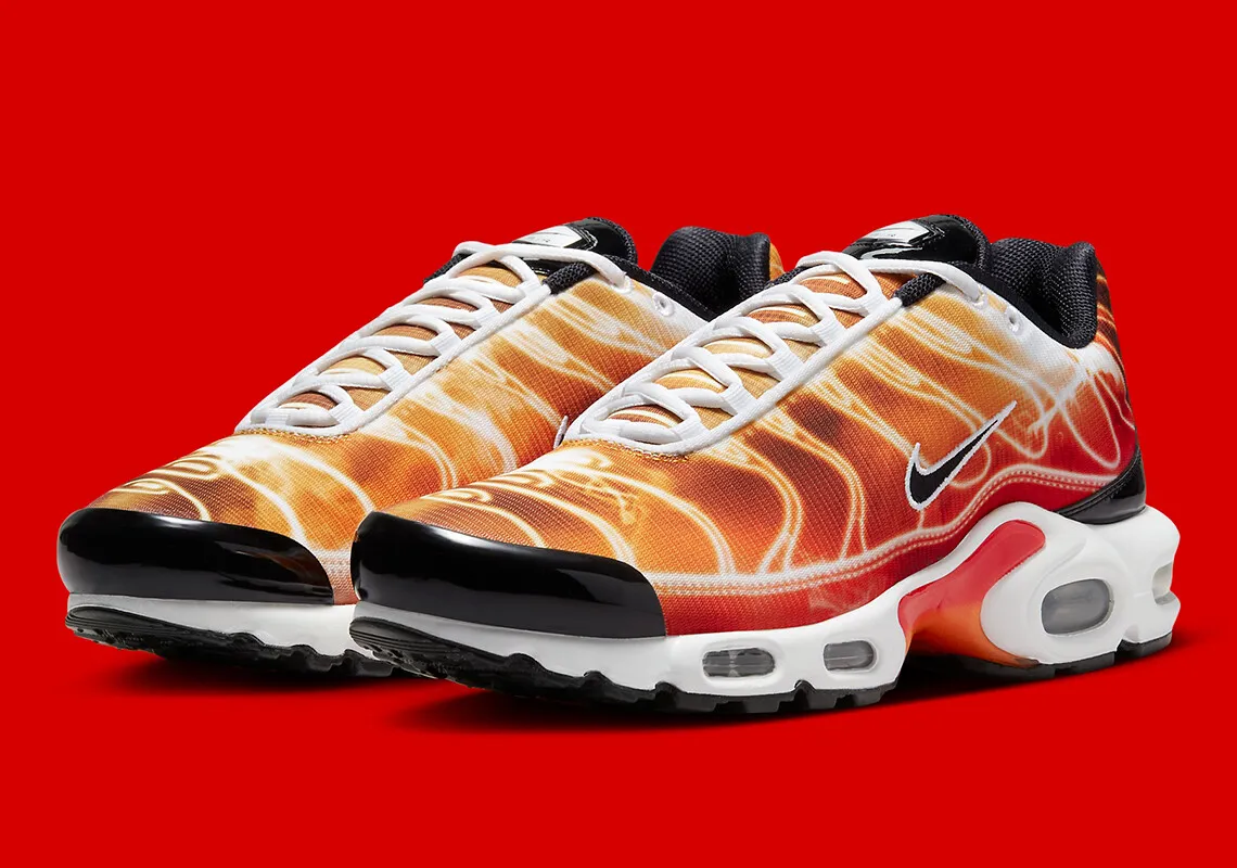 Nike Air Max Plus Light Photo