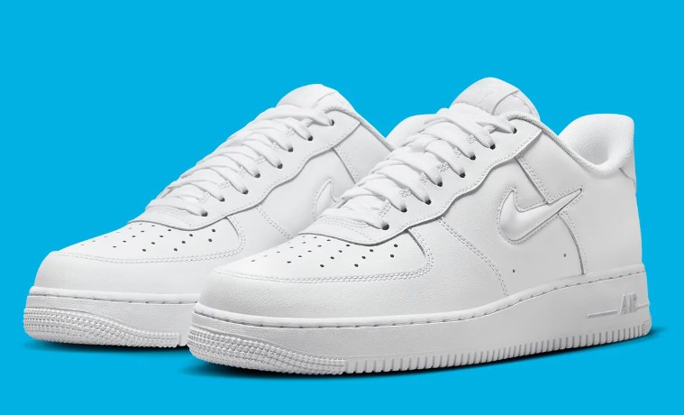 Nike Air Force 1 Low Triple White Jewel